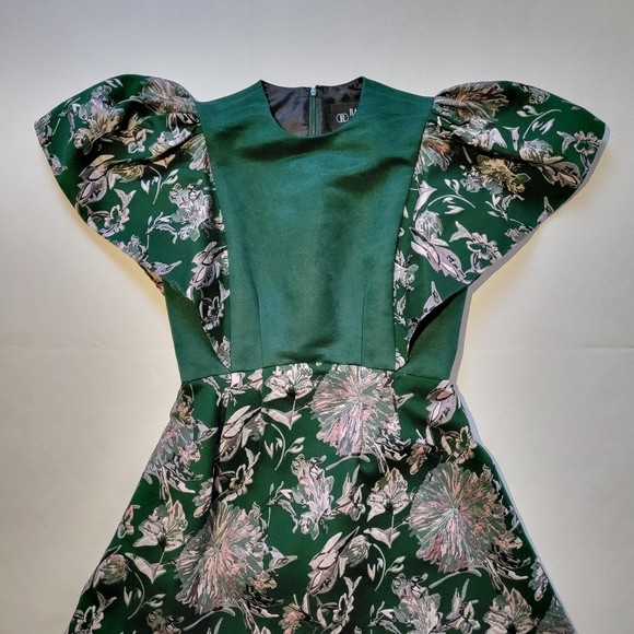 Raquel Couture Green Pink Boutique Midi Short Sleeve Dress Womans Size 4 - Picture 2 of 9